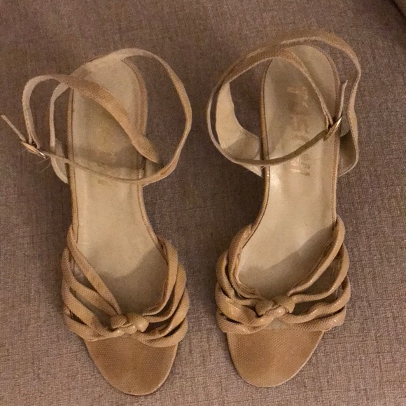 Tosoni heels - Picture 1 of 8